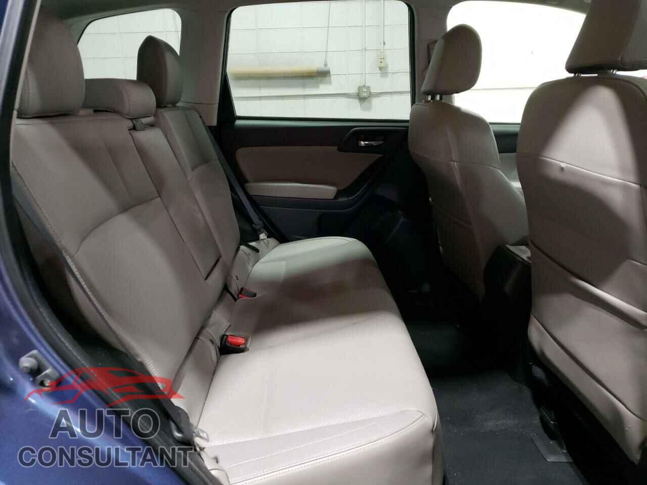 SUBARU FORESTER 2017 - JF2SJAJC8HH580357