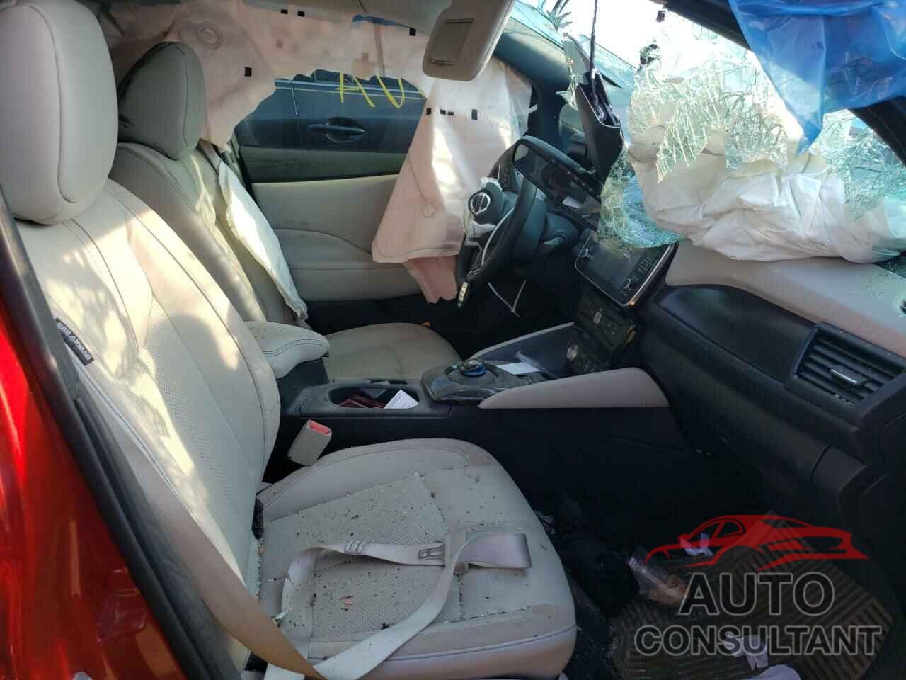NISSAN LEAF 2018 - 1N4AZ1CP1JC313170