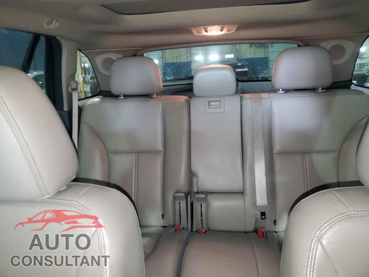 FORD EDGE 2011 - 2FMDK3KC1BBA74643