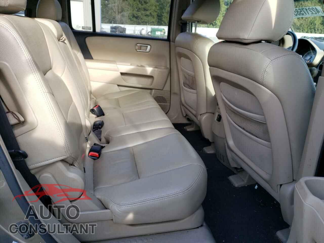 HONDA PILOT 2009 - 5FNYF48409B031893
