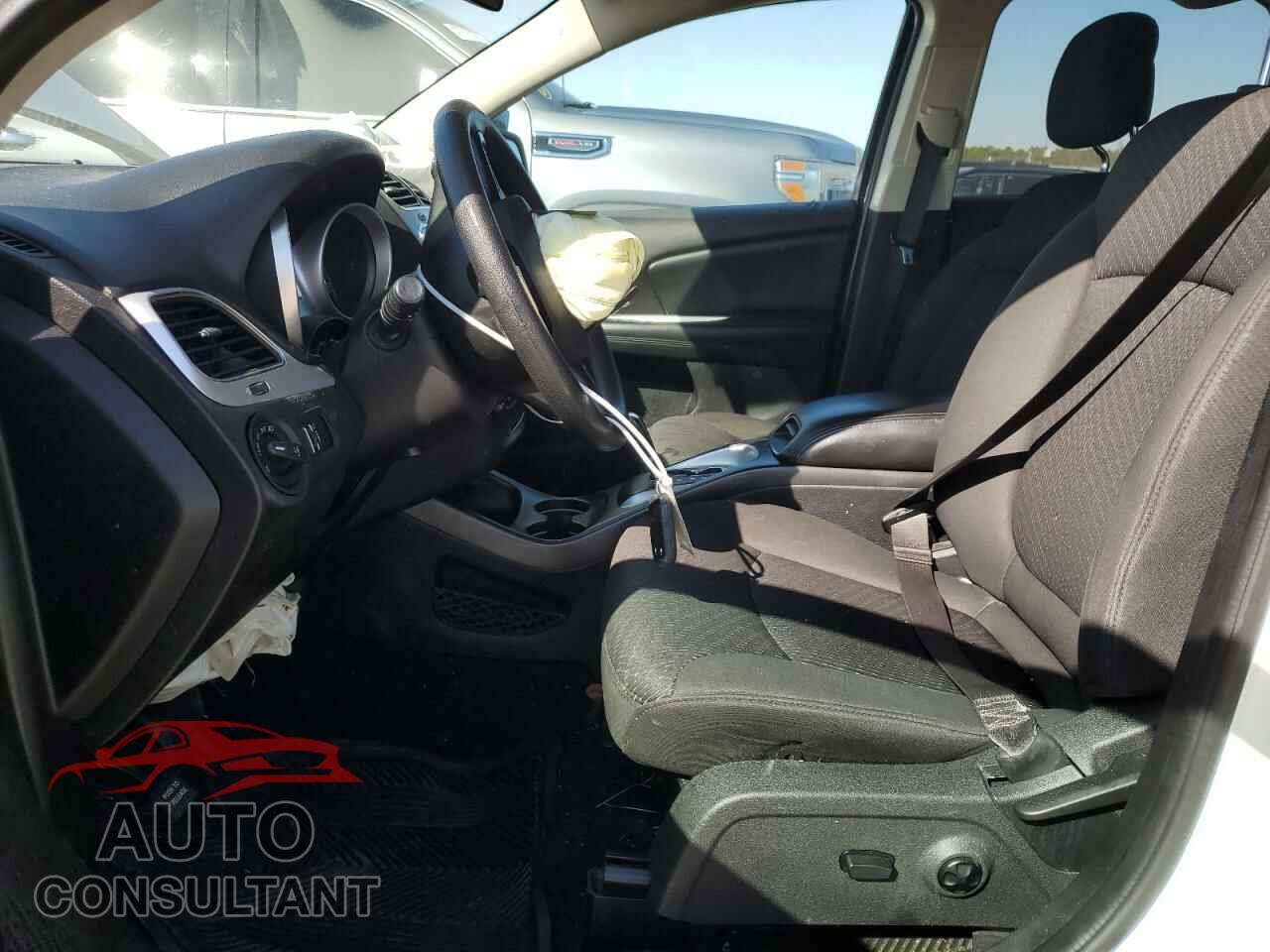 DODGE JOURNEY 2017 - 3C4PDCBG2HT525381