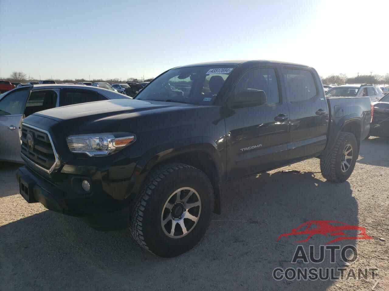 TOYOTA TACOMA 2018 - 5TFAZ5CN3JX055906