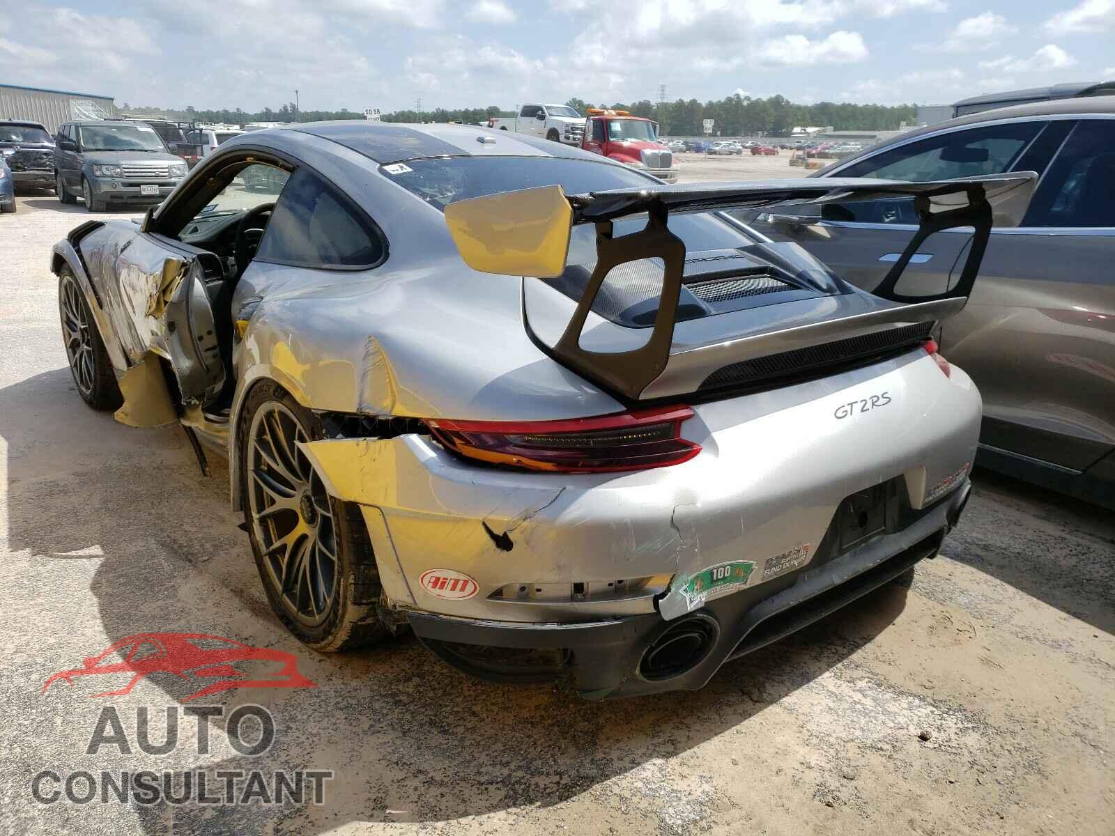 PORSCHE 911 2018 - WP0AE2A90JS185770
