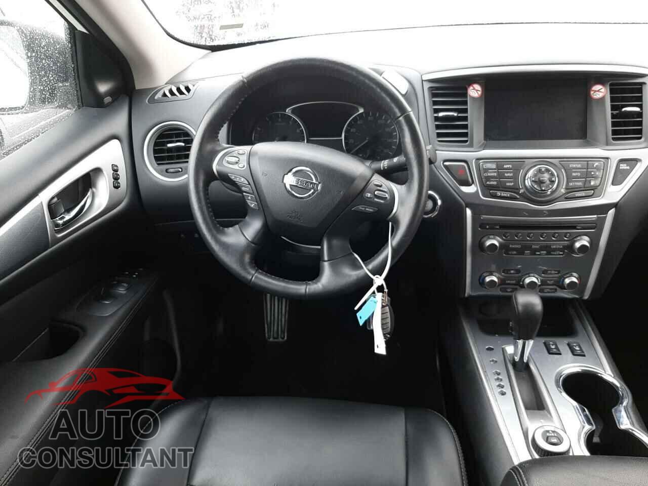 NISSAN PATHFINDER 2020 - 5N1DR2CM2LC600017