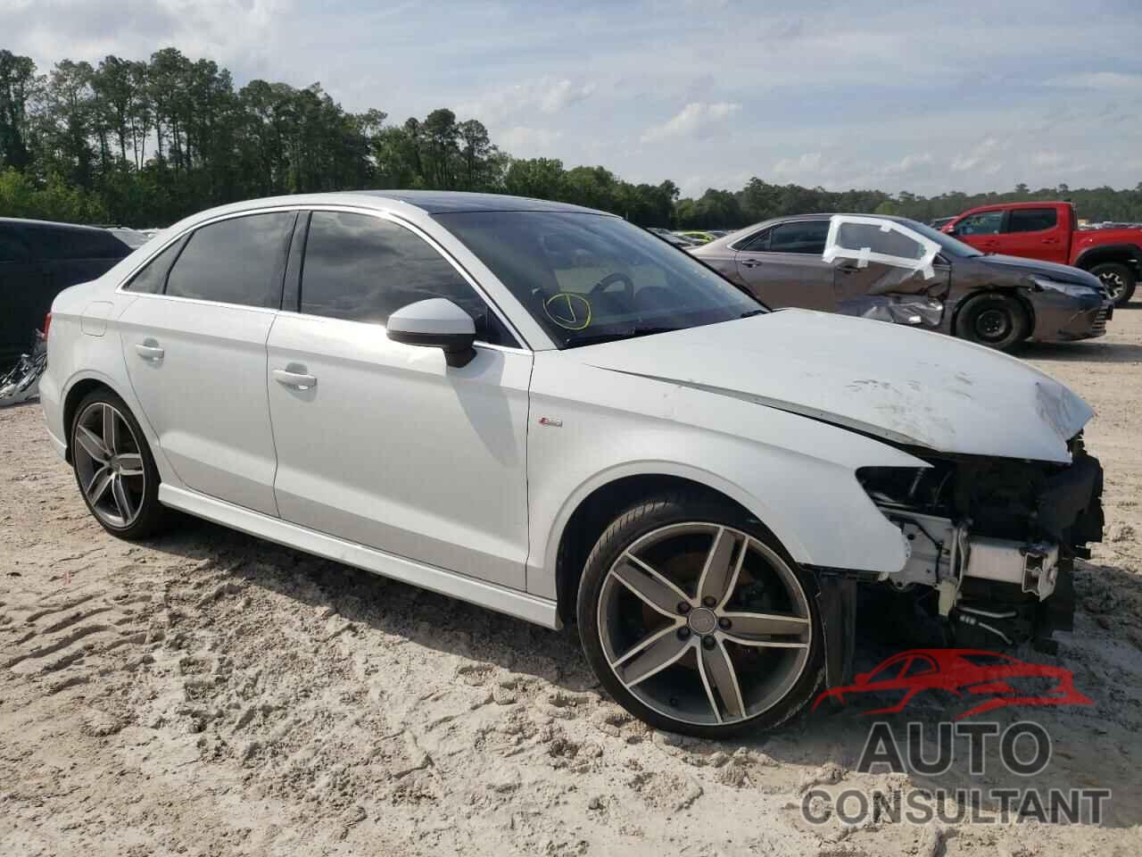 AUDI A3 2018 - WAUGUGFF8J1072063