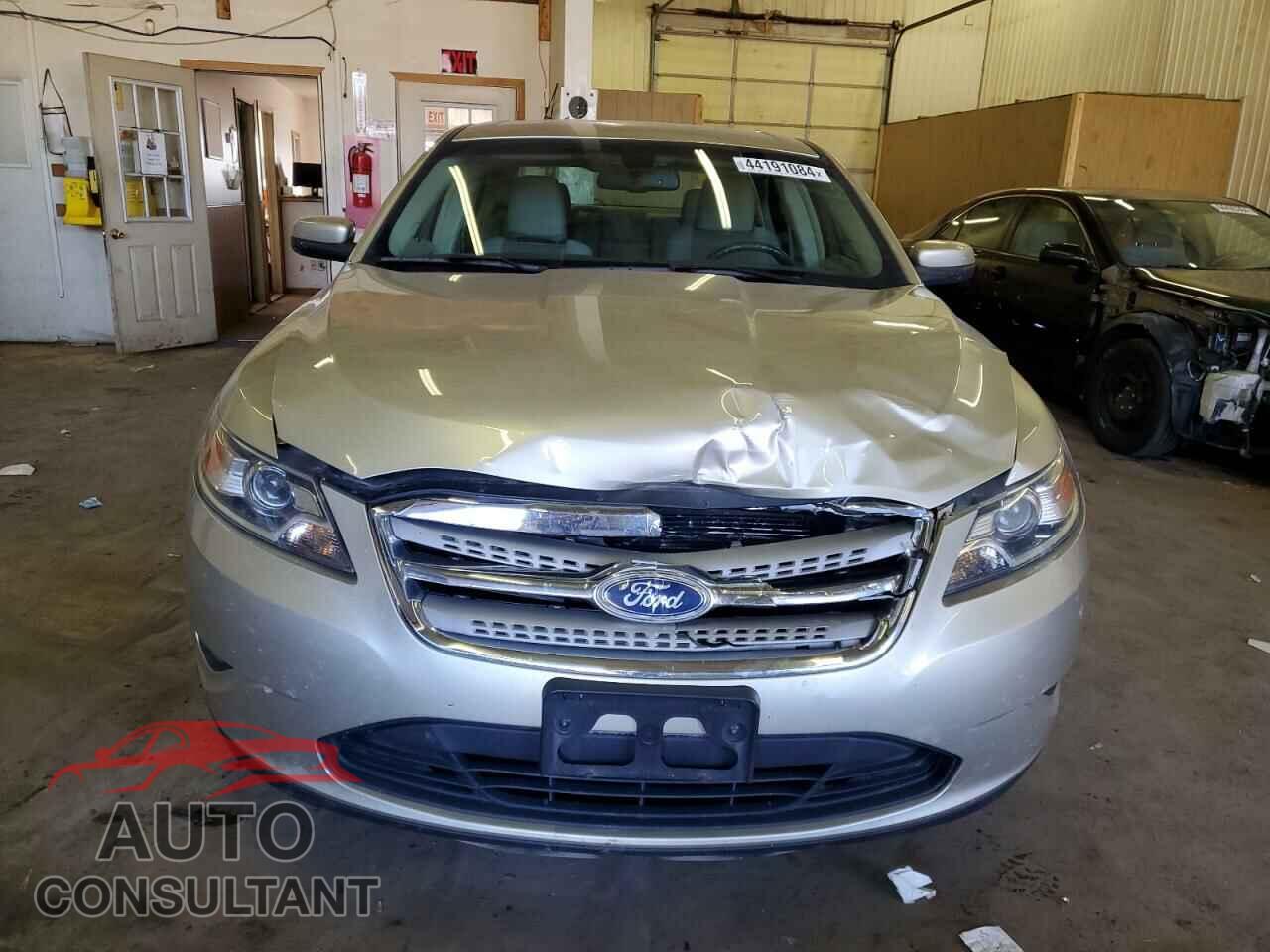 FORD TAURUS 2011 - 1FAHP2EW0BG108979
