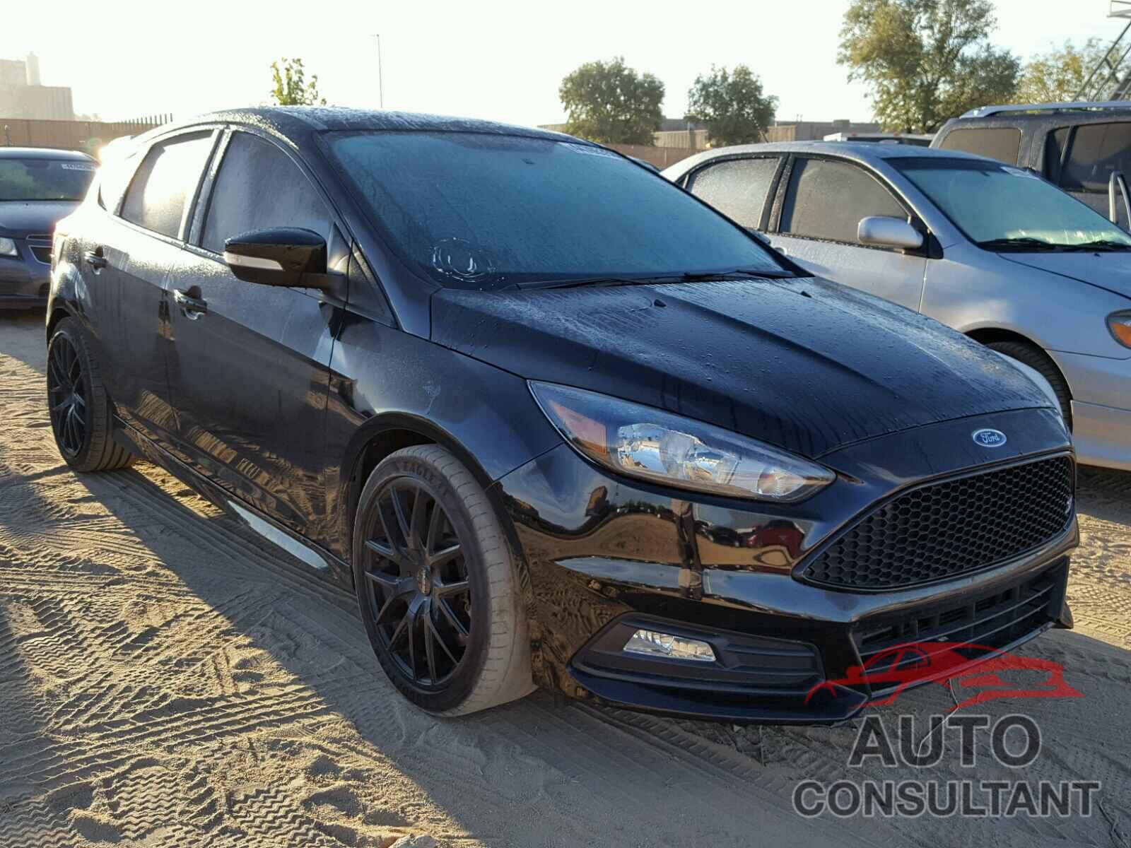 FORD FOCUS 2017 - 1FADP3L98HL277133