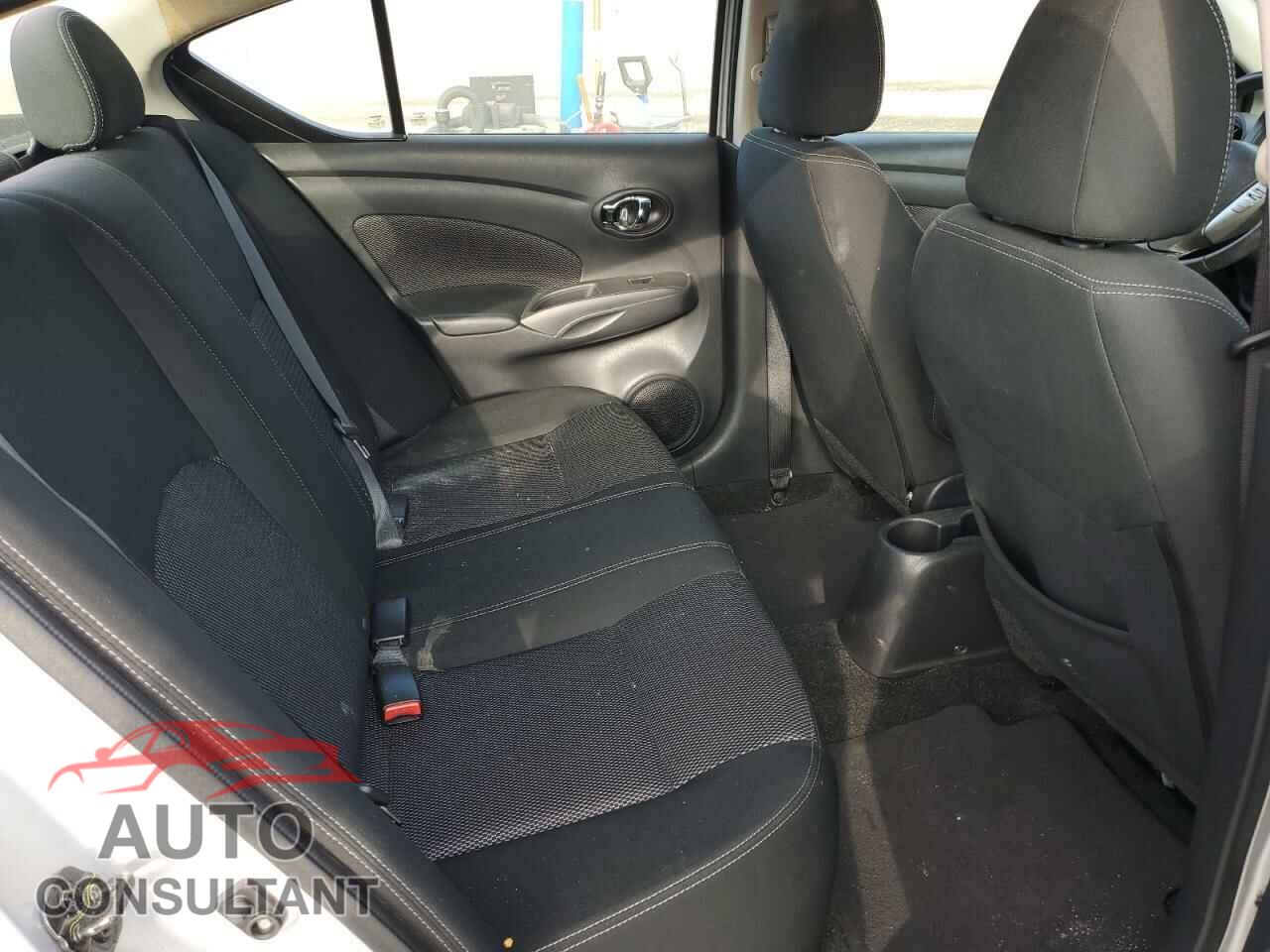 NISSAN VERSA 2017 - 3N1CN7AP1HL840759