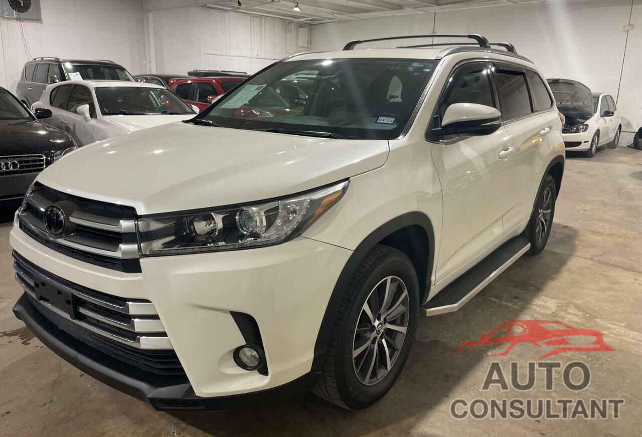 TOYOTA HIGHLANDER 2017 - 5TDKZRFH8HS507589