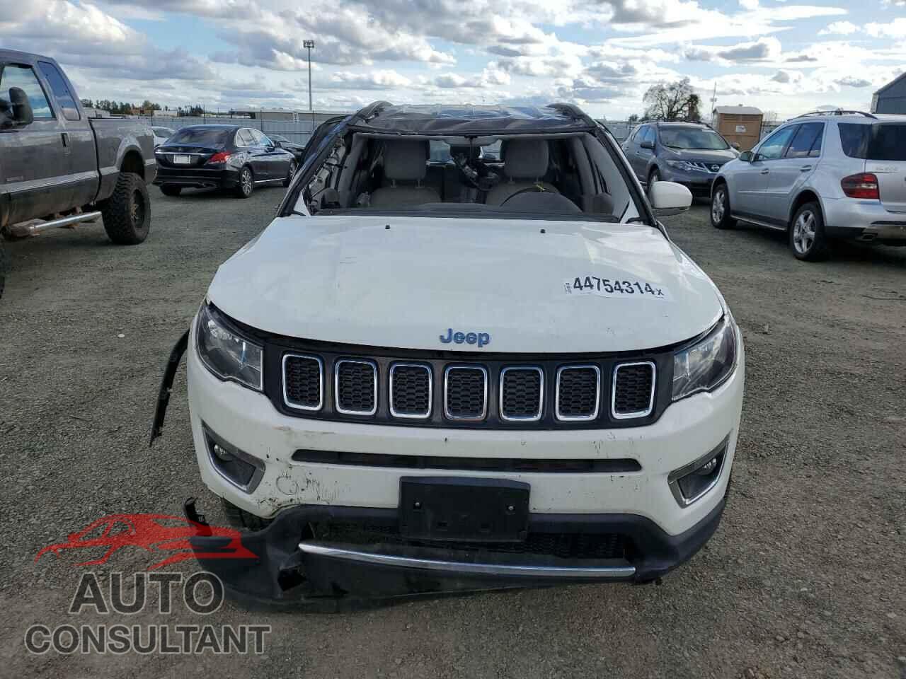 JEEP COMPASS 2020 - 3C4NJDCB2LT111485