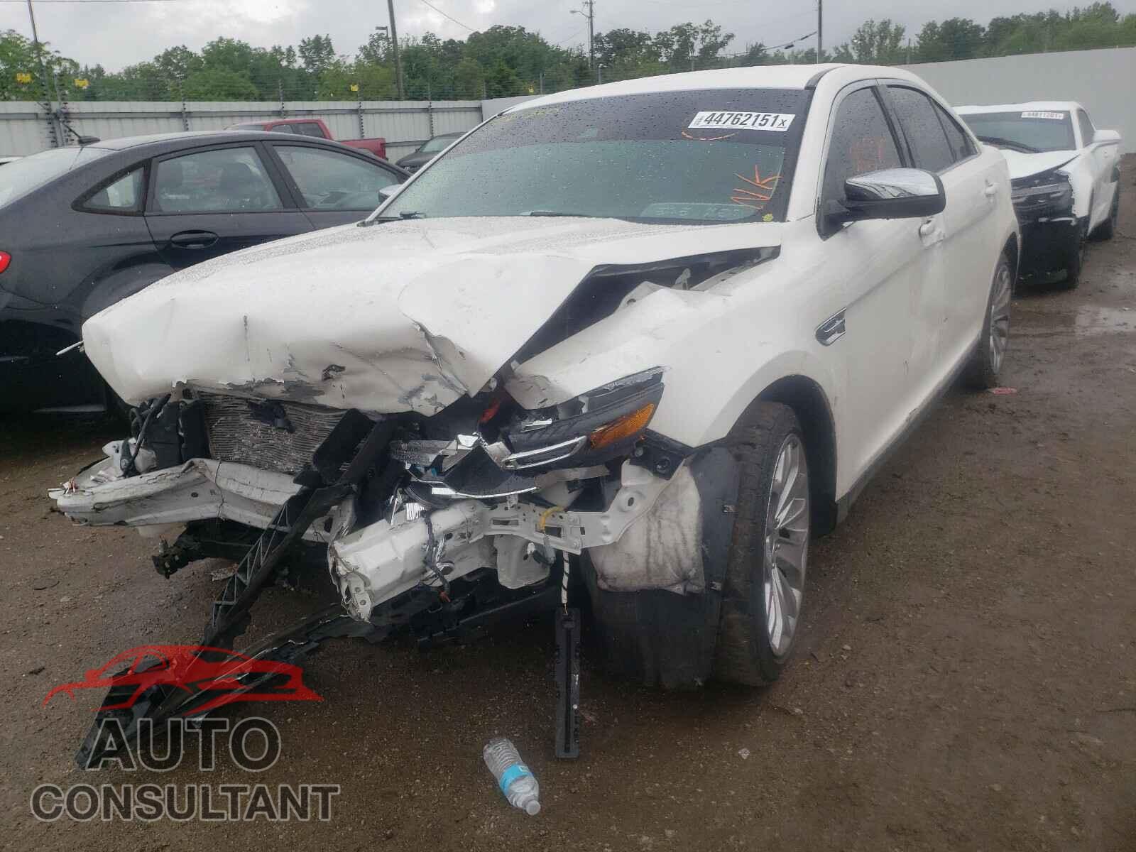 FORD TAURUS 2017 - 1FAHP2F85HG102491