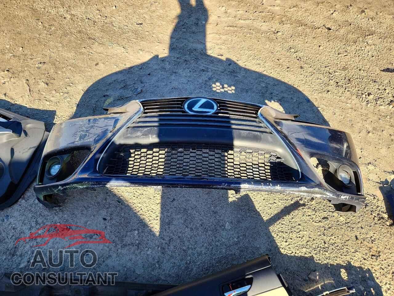 LEXUS IS 2015 - JTHBF1D28F5054522