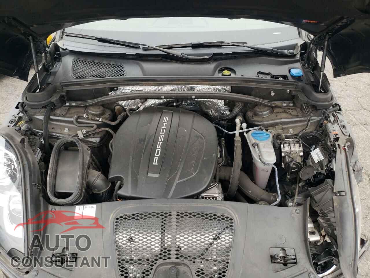PORSCHE MACAN 2018 - WP1AA2A57JLB01767