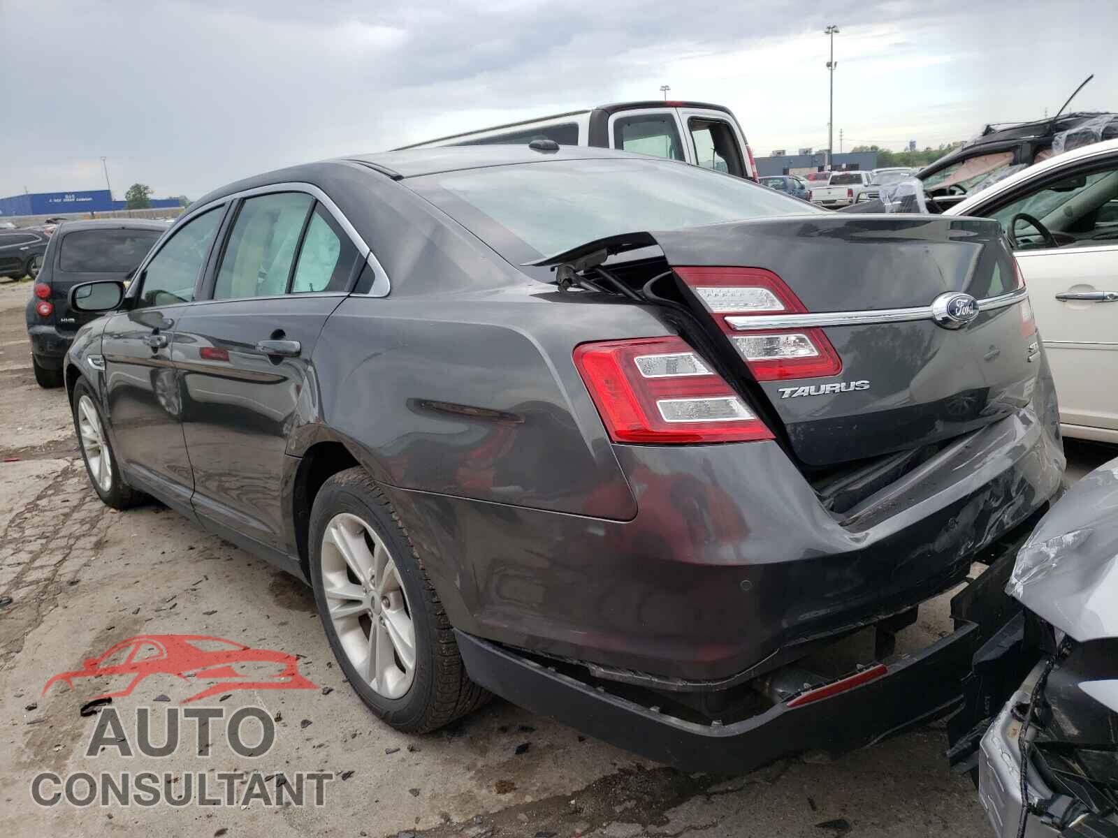 FORD TAURUS 2018 - 1FAHP2E89JG137428