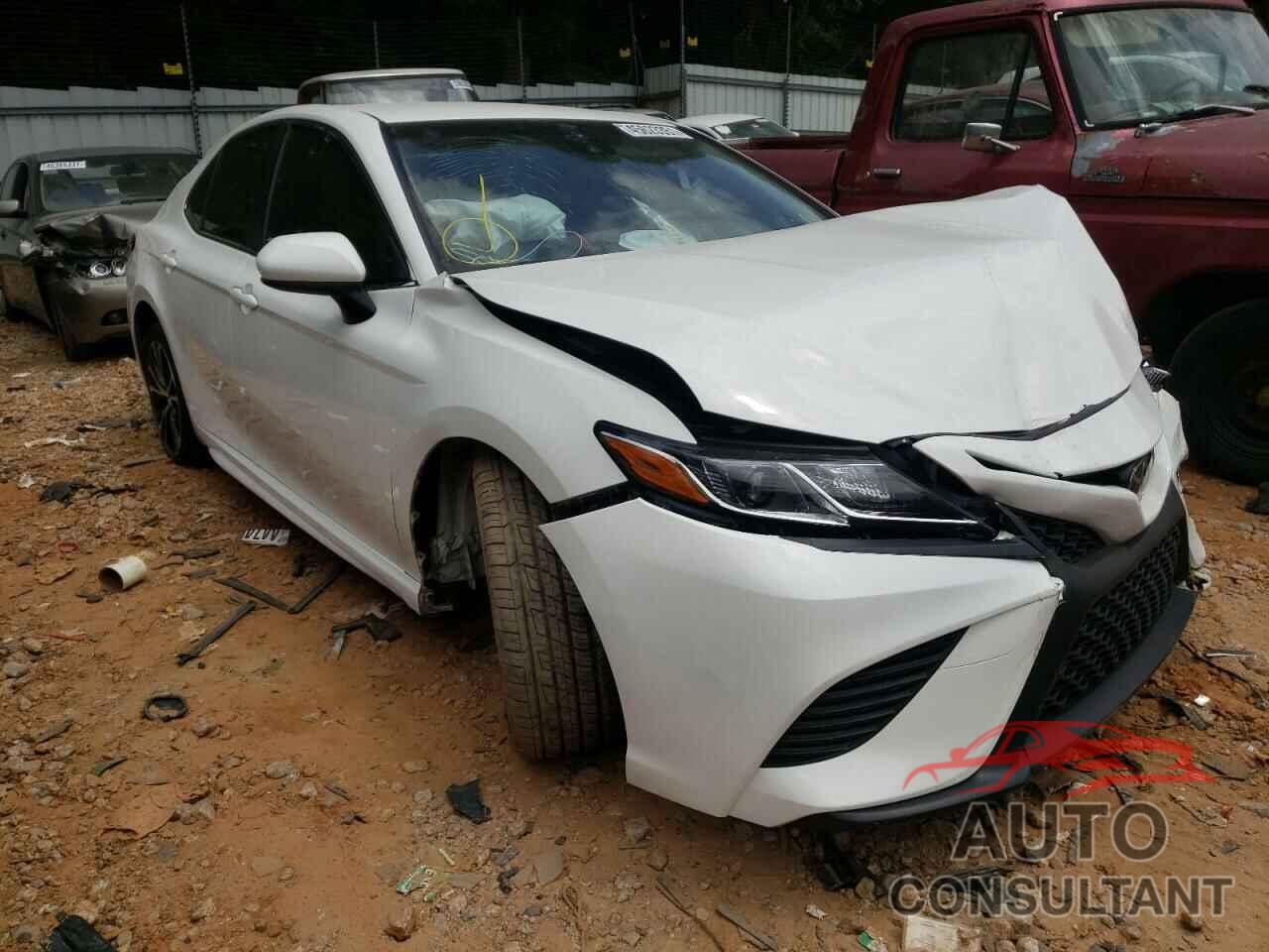 TOYOTA CAMRY 2018 - JTNB11HK0J3004594