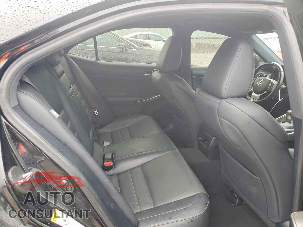 LEXUS IS 2015 - JTHCF1D20F5024497