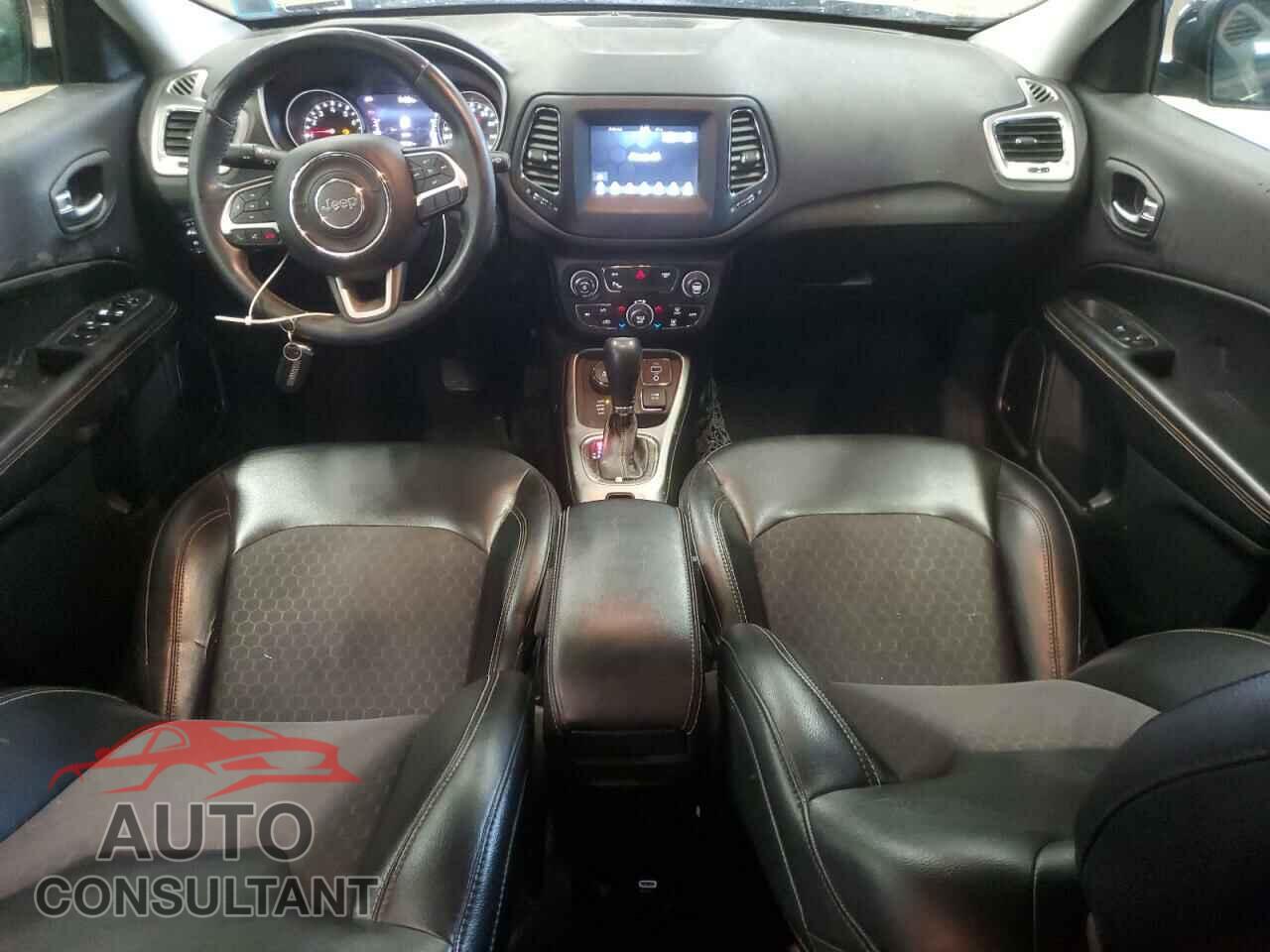 JEEP COMPASS 2018 - 3C4NJDBB4JT354987