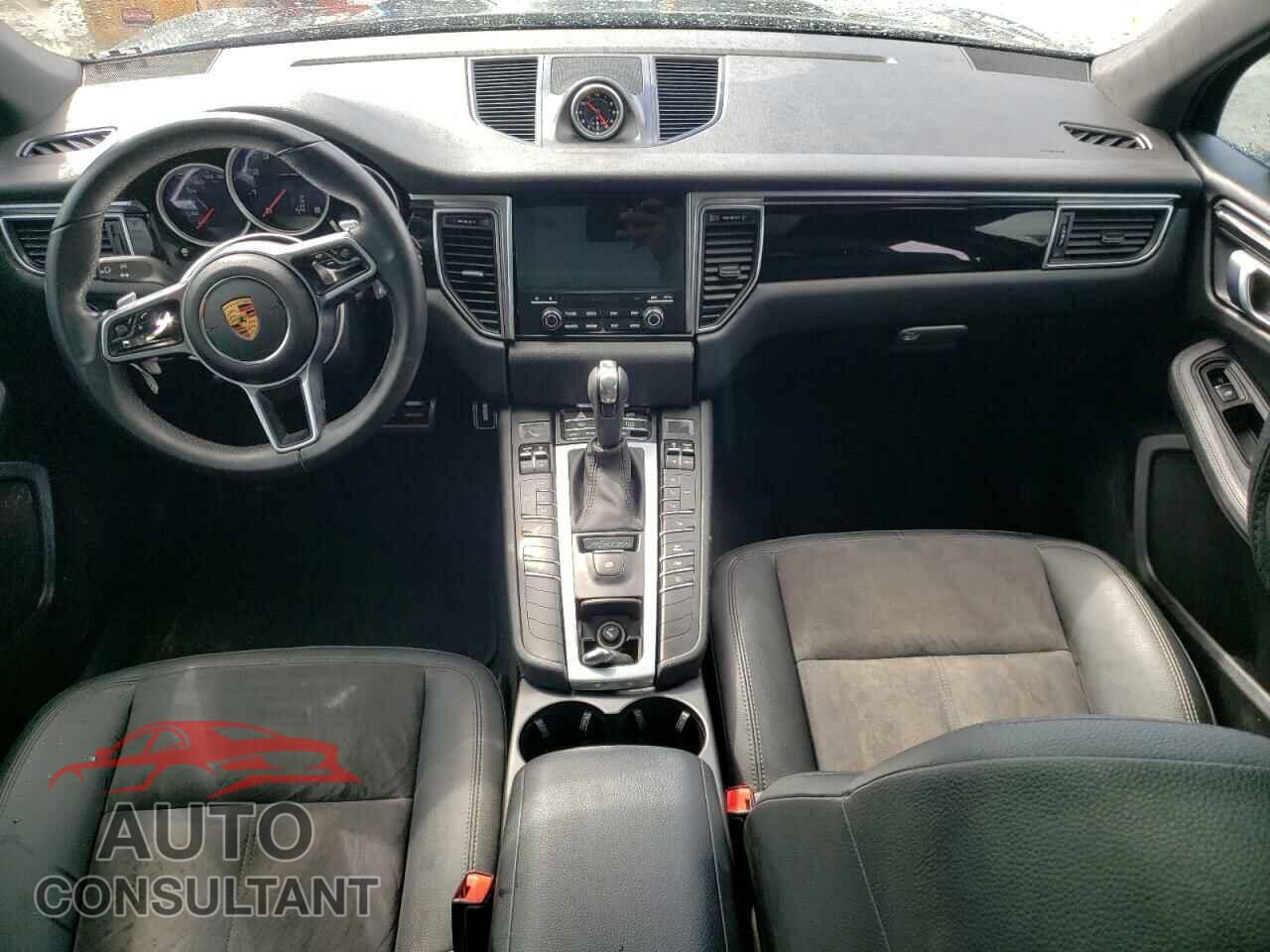 PORSCHE MACAN 2018 - WP1AA2A59JLB15010