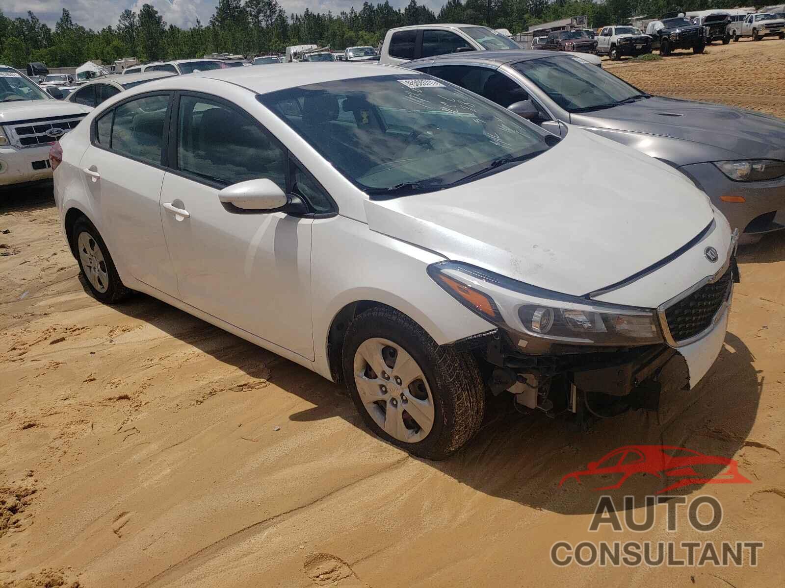 KIA FORTE 2018 - 3KPFL4A72JE179946