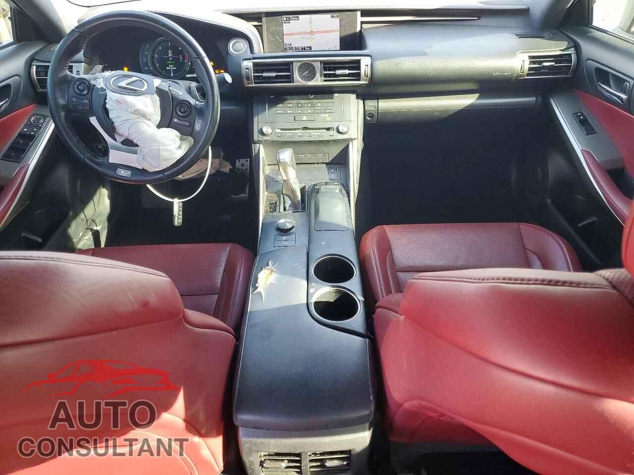 LEXUS IS 2016 - JTHBA1D21G5016162