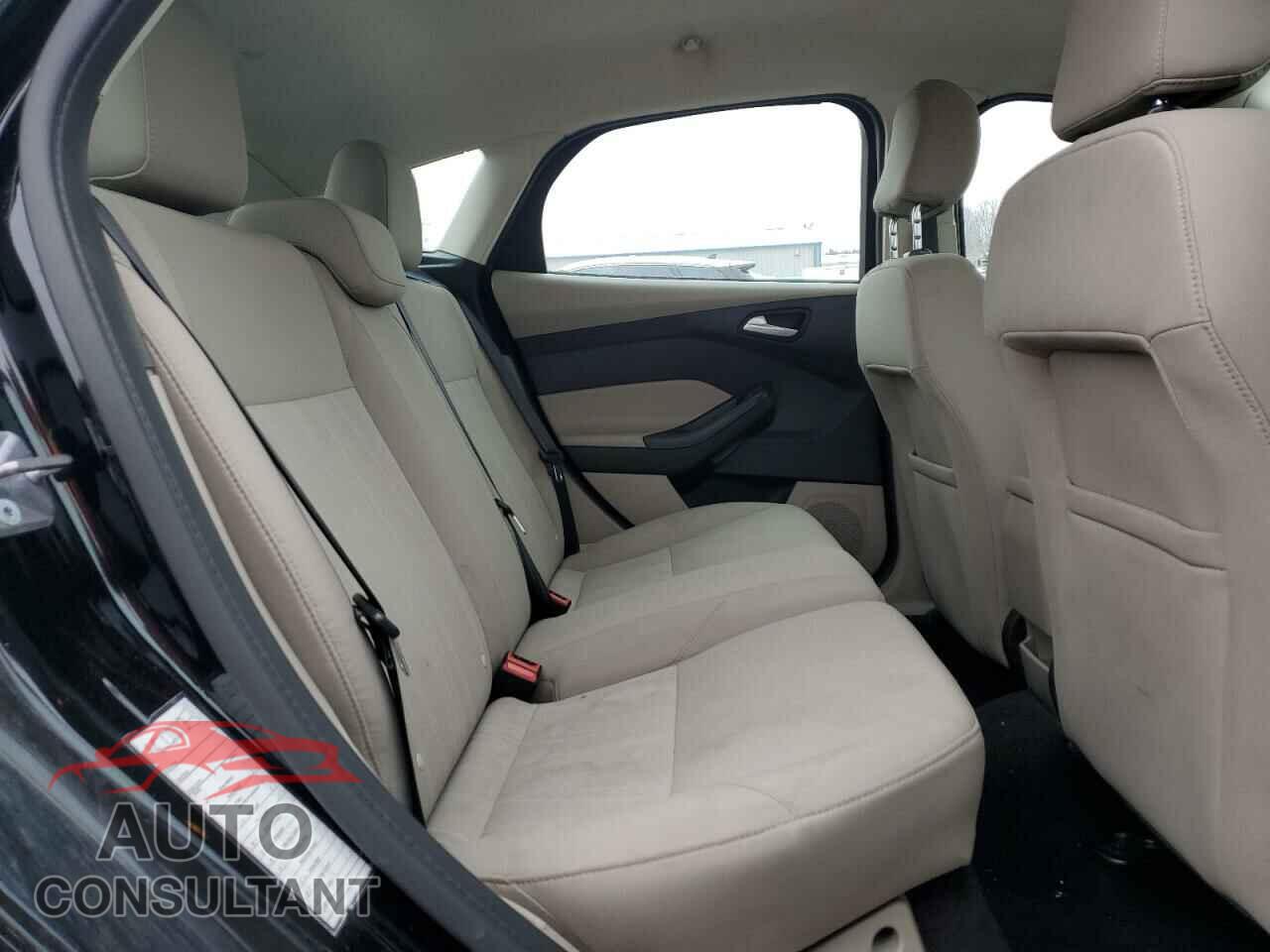 FORD FOCUS 2017 - 1FADP3K29HL225269