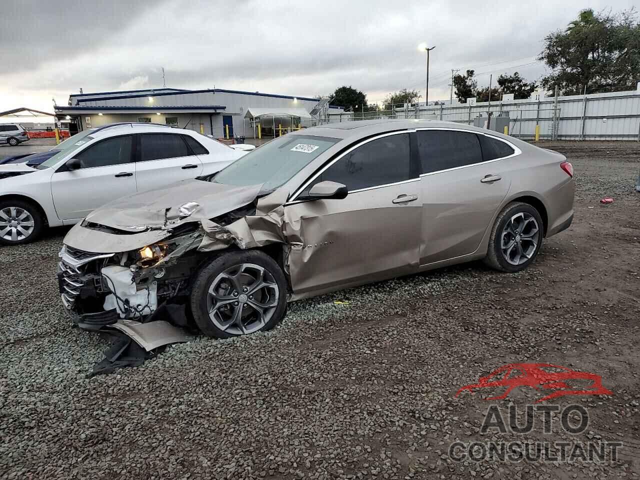 CHEVROLET MALIBU 2022 - 1G1ZD5ST8NF210651
