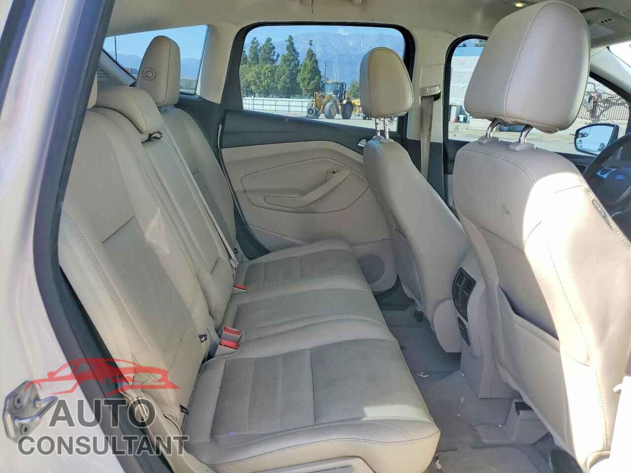 FORD CMAX 2013 - 1FADP5BU8DL553435