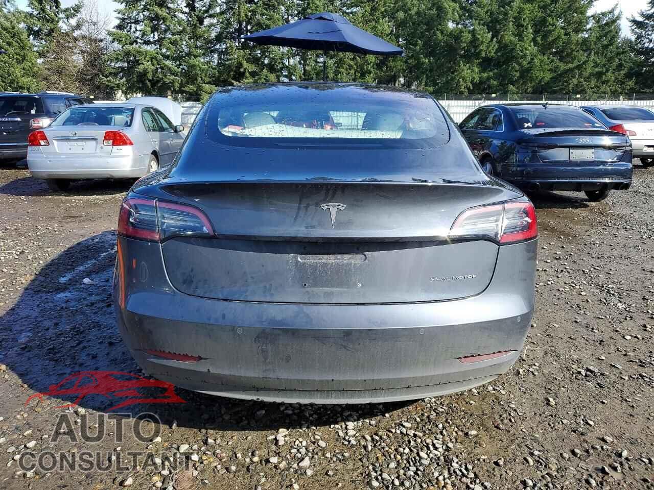 TESLA MODEL 3 2018 - 5YJ3E1EB4JF182836