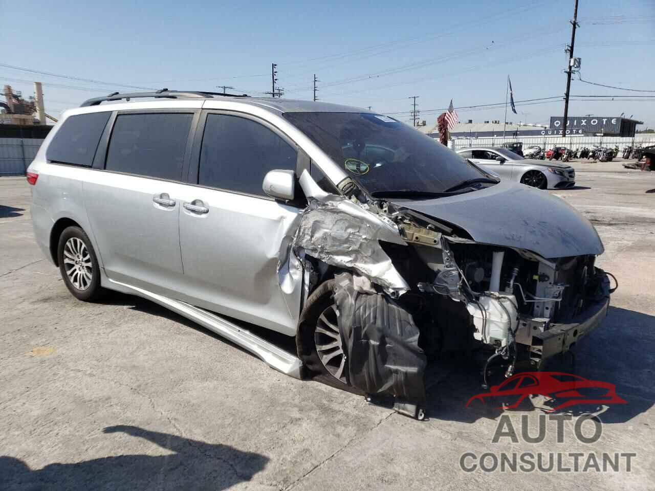 TOYOTA SIENNA 2019 - 5TDYZ3DC8KS014761