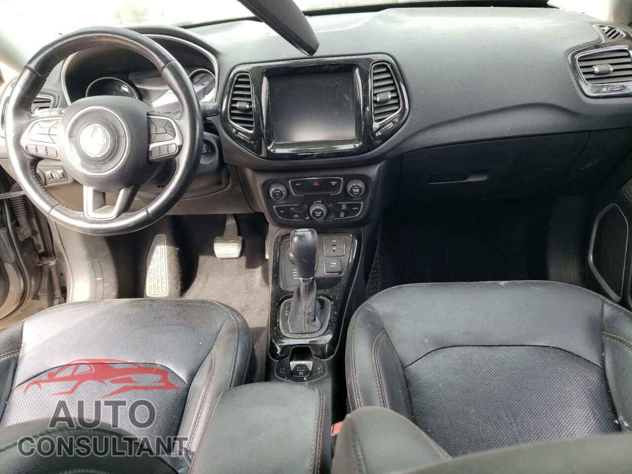 JEEP COMPASS 2018 - 3C4NJDCB7JT482428