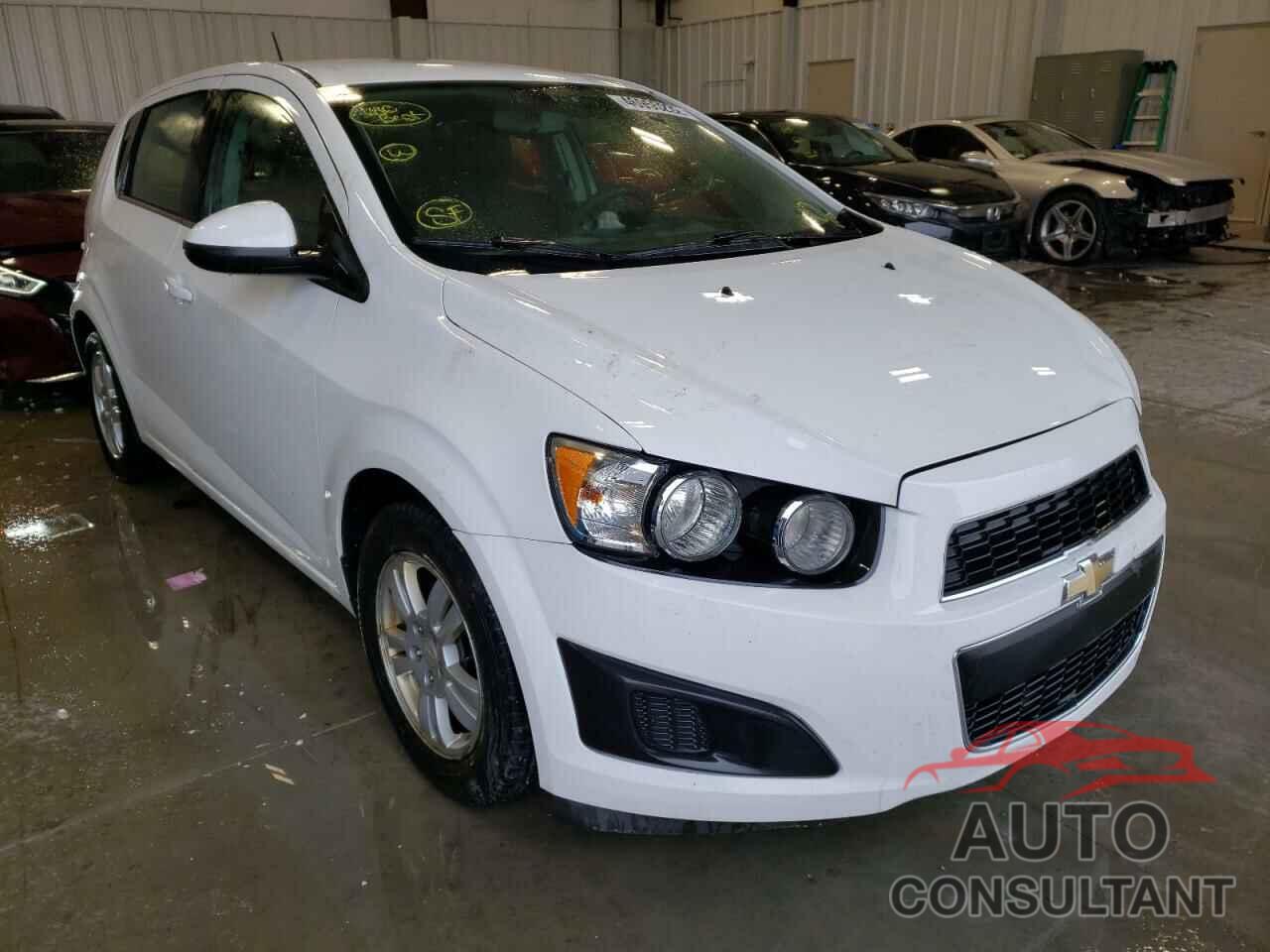 CHEVROLET SONIC 2016 - 1G1JC6SH3G4149922