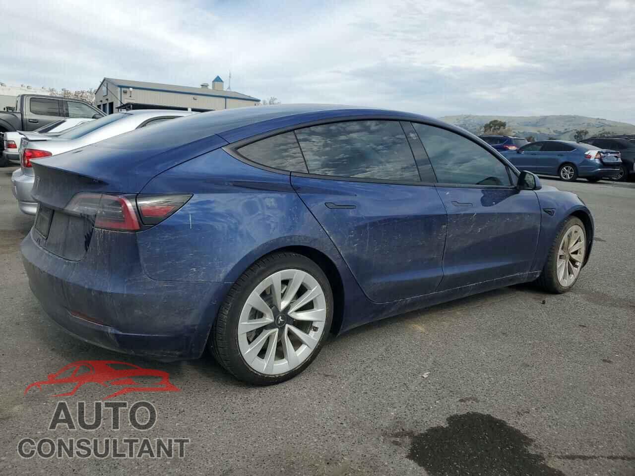 TESLA MODEL 3 2021 - 5YJ3E1EA5MF941571