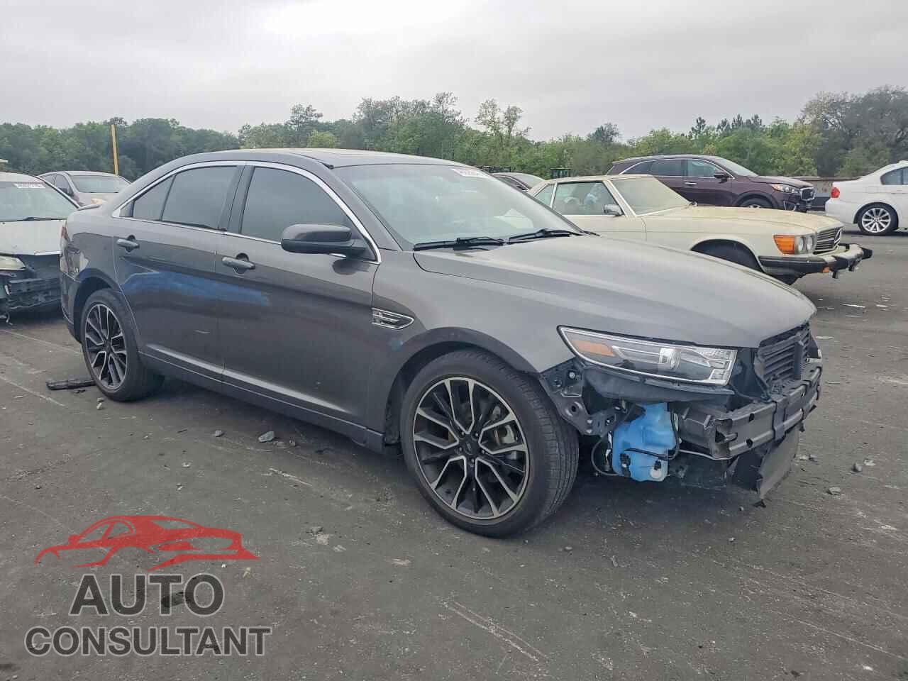 FORD TAURUS 2017 - 1FAHP2E89HG125256