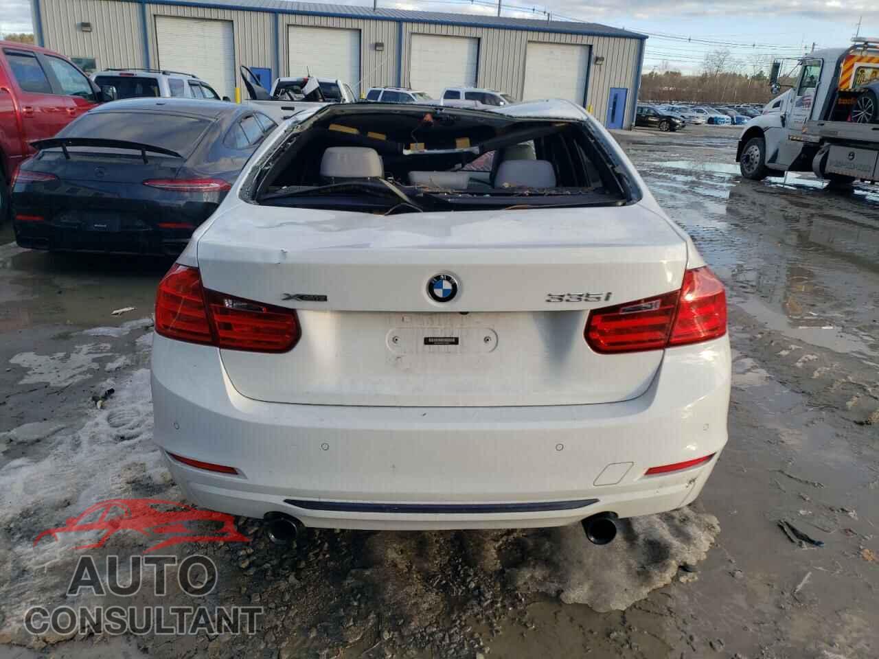 BMW 3 SERIES 2013 - WBA3B9C55DF140063