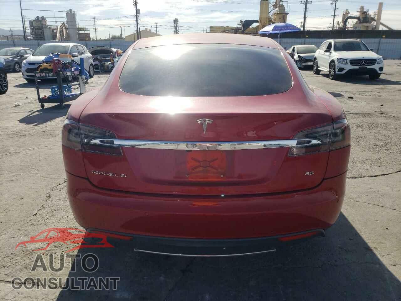 TESLA MODEL S 2015 - 5YJSA1E14FF119242