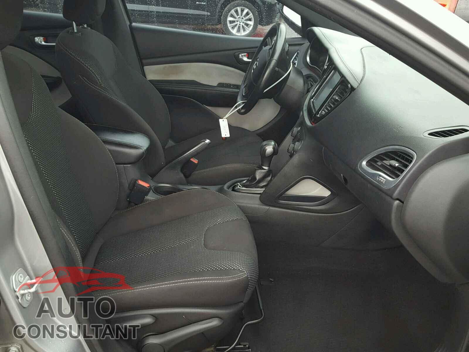 DODGE DART 2015 - 1C3CDFBB1FD180565