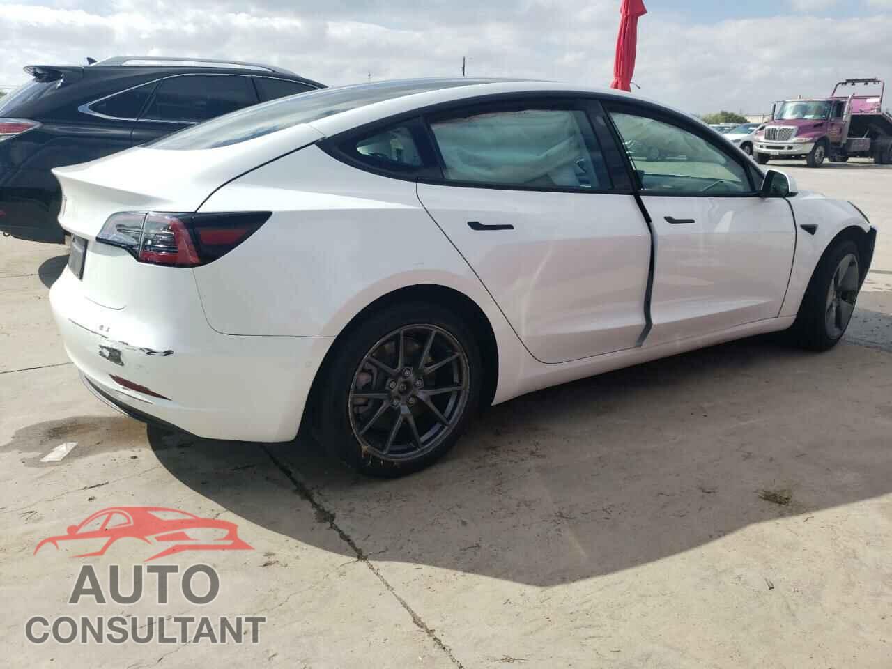 TESLA MODEL 3 2021 - 5YJ3E1EA0MF995134