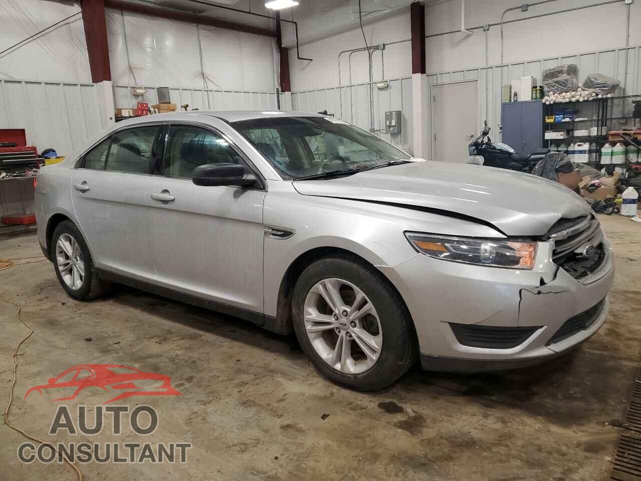 FORD TAURUS 2015 - 1FAHP2D82FG200538