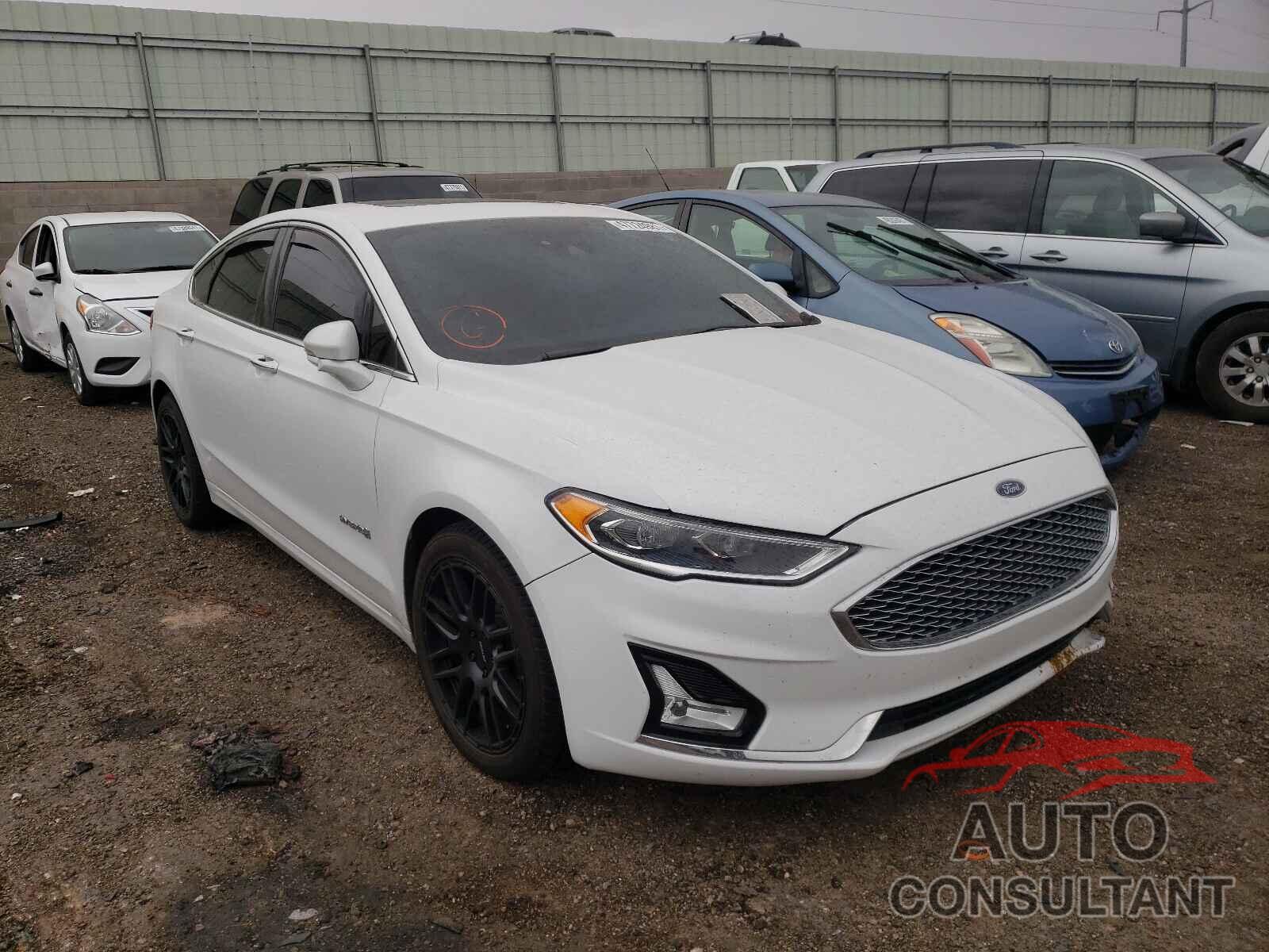 FORD FUSION 2019 - 3FA6P0RU6KR106151