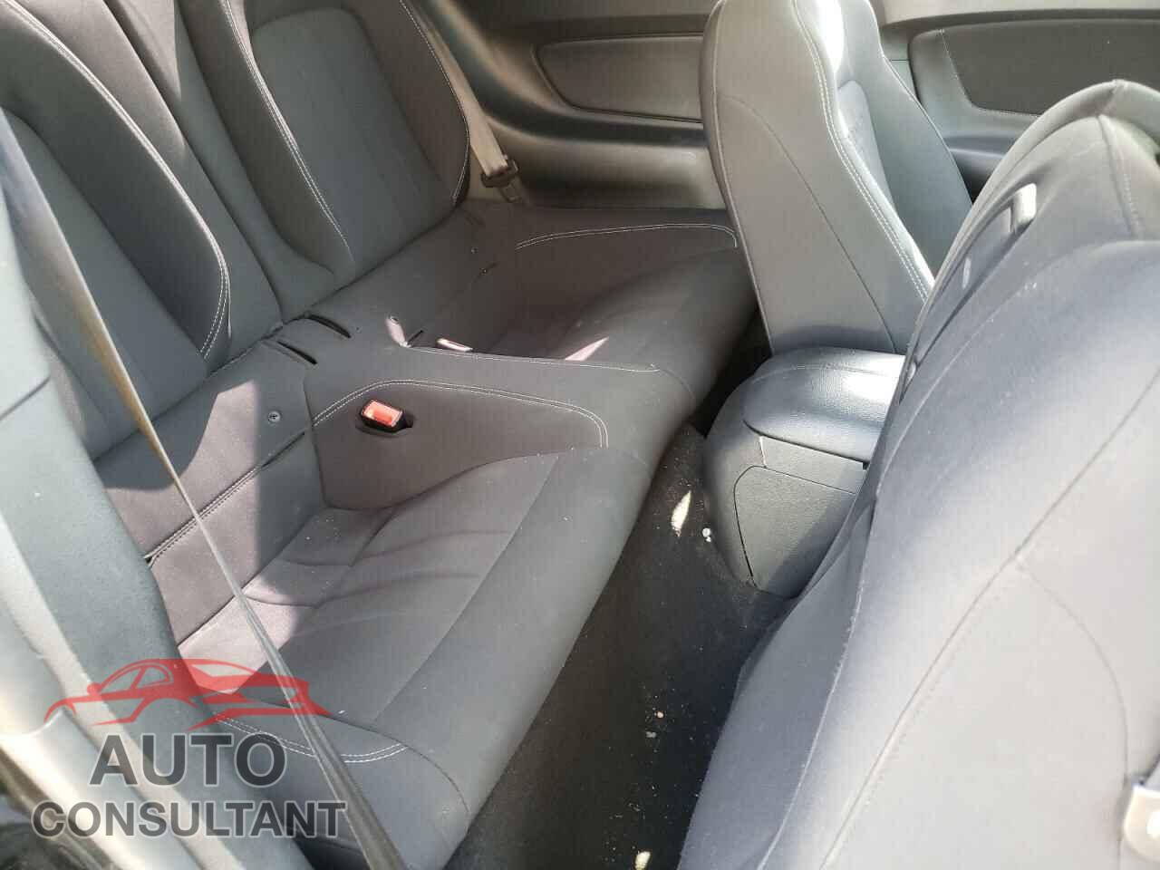 FORD MUSTANG 2019 - 1FA6P8CF8K5123397