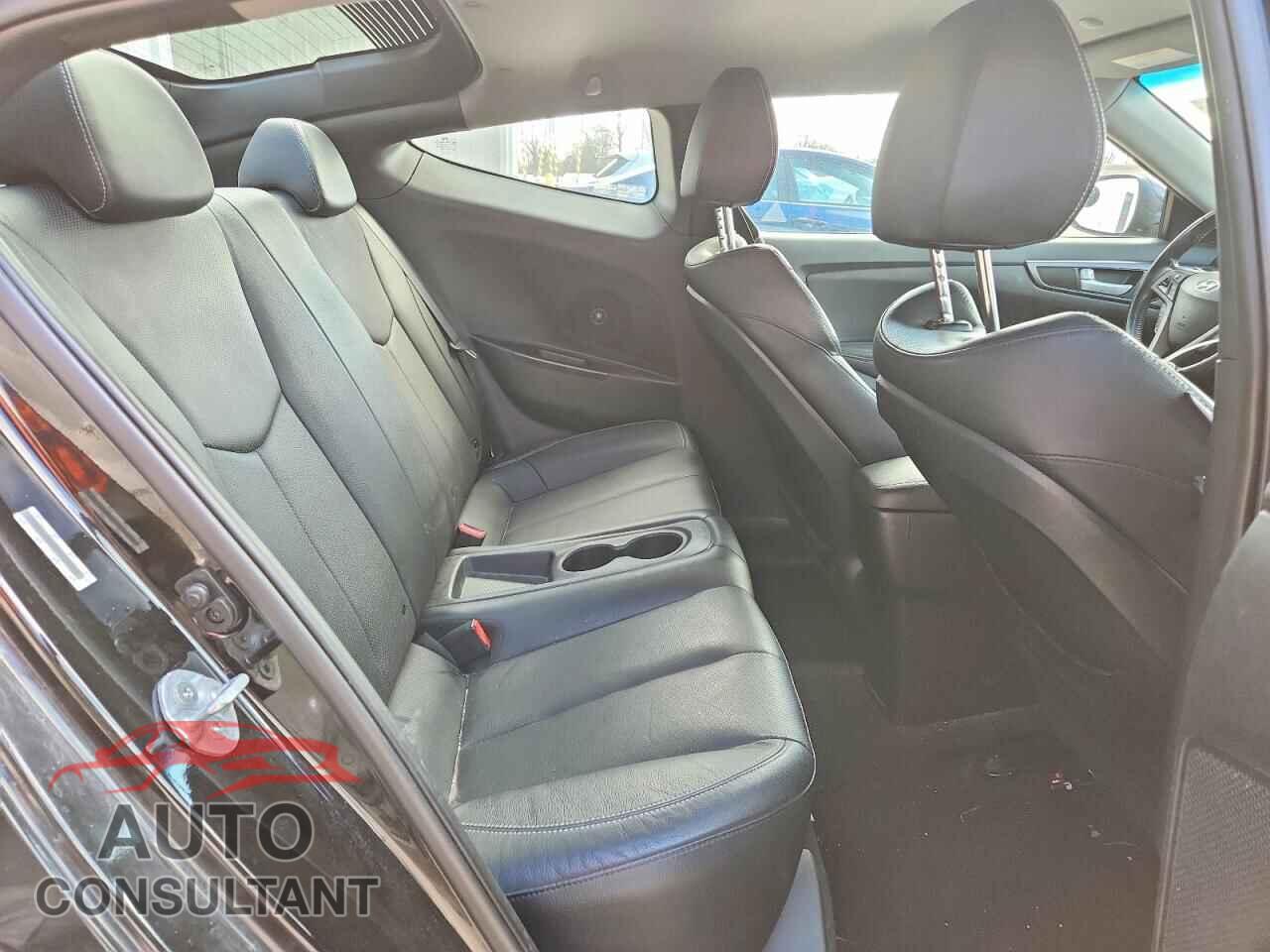 HYUNDAI VELOSTER 2013 - KMHTC6AE2DU178357