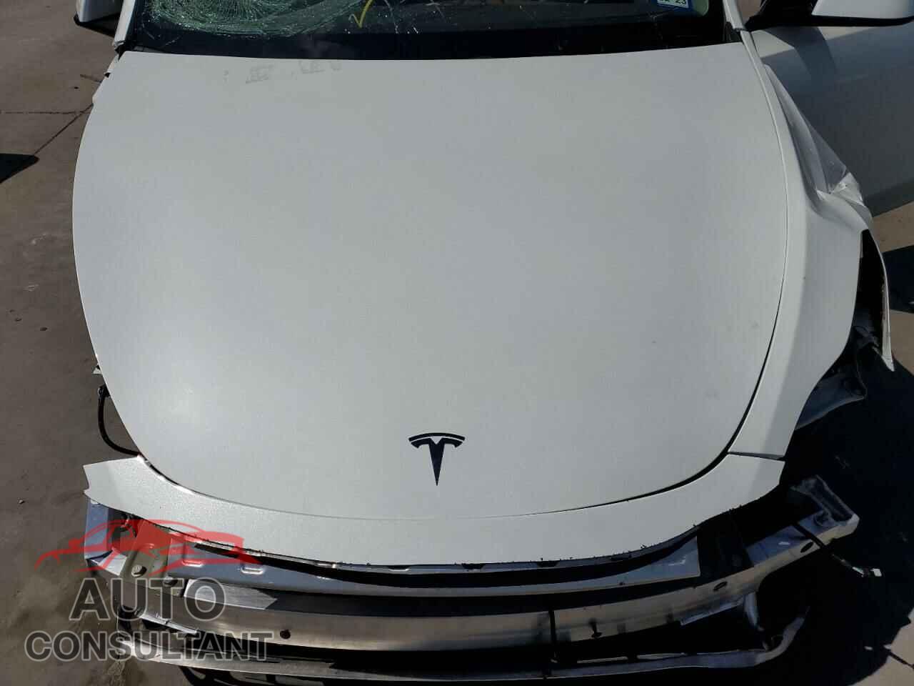 TESLA MODEL Y 2022 - 7SAYGDEE5NF373394