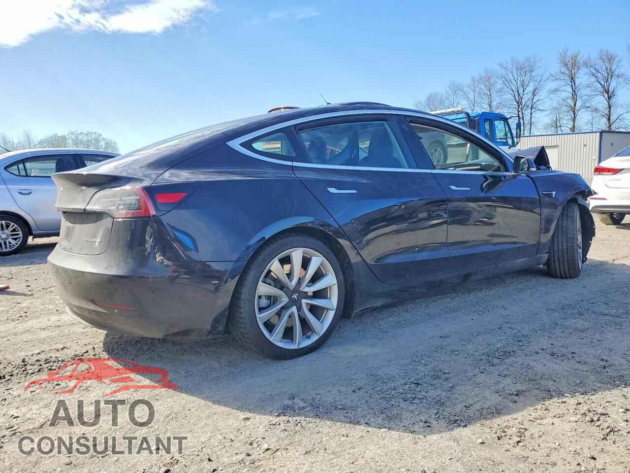 TESLA MODEL 3 2018 - 5YJ3E1EB8JF090435