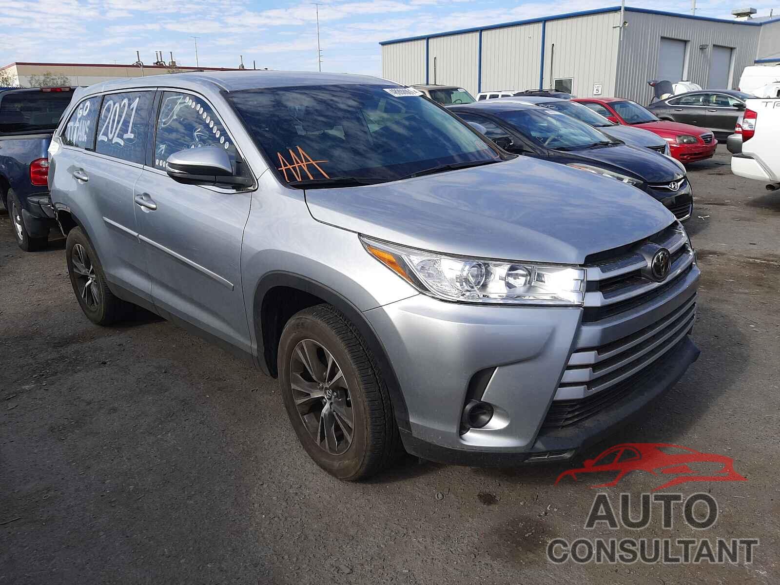 TOYOTA HIGHLANDER 2019 - 5TDZZRFH5KS360010