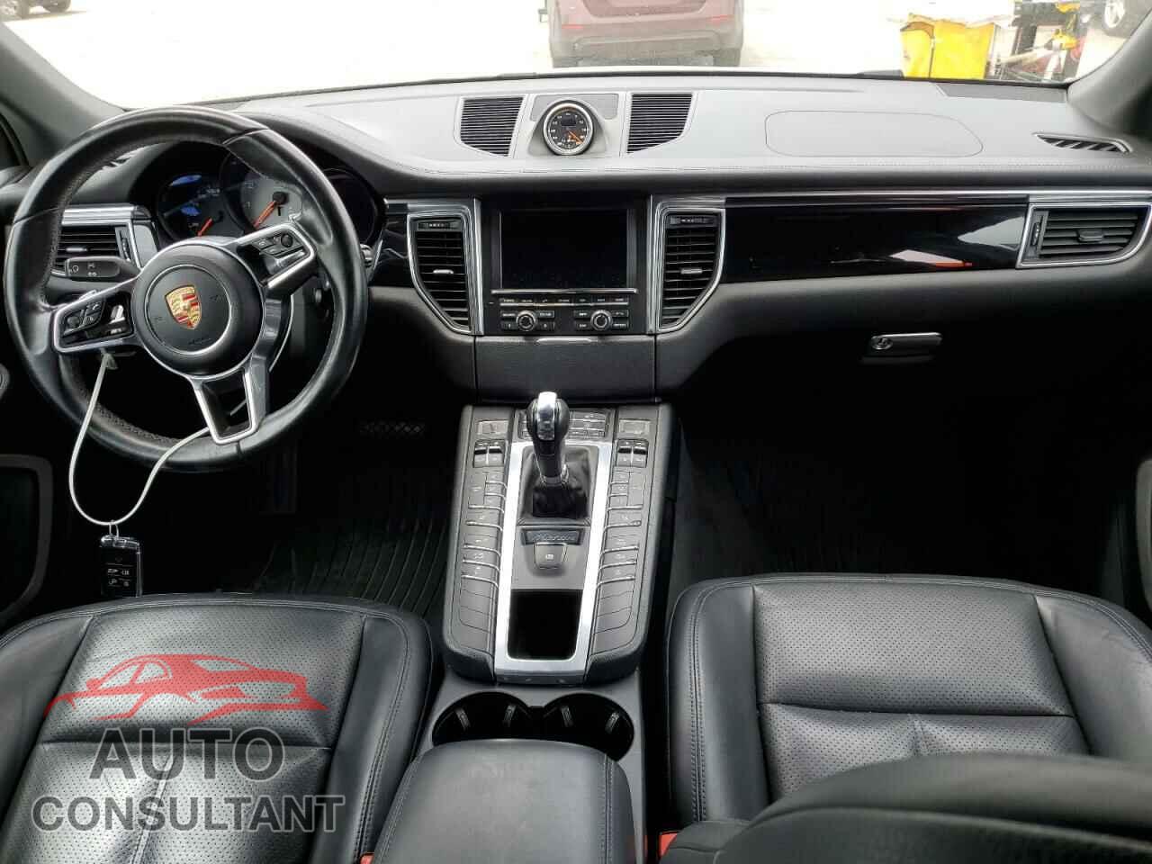 PORSCHE MACAN 2015 - WP1AB2A52FLB44451