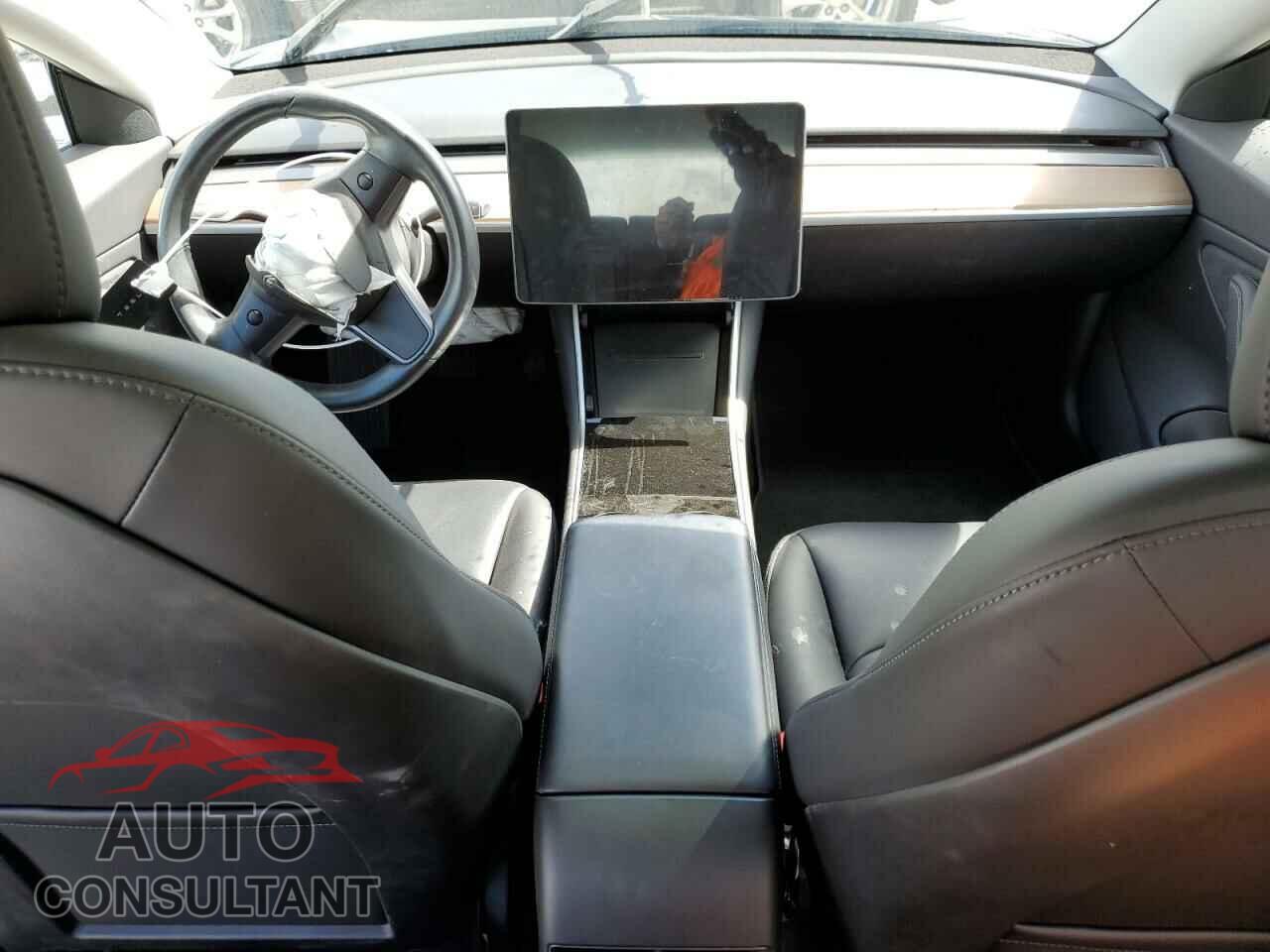 TESLA MODEL 3 2018 - 5YJ3E1EA4JF039764