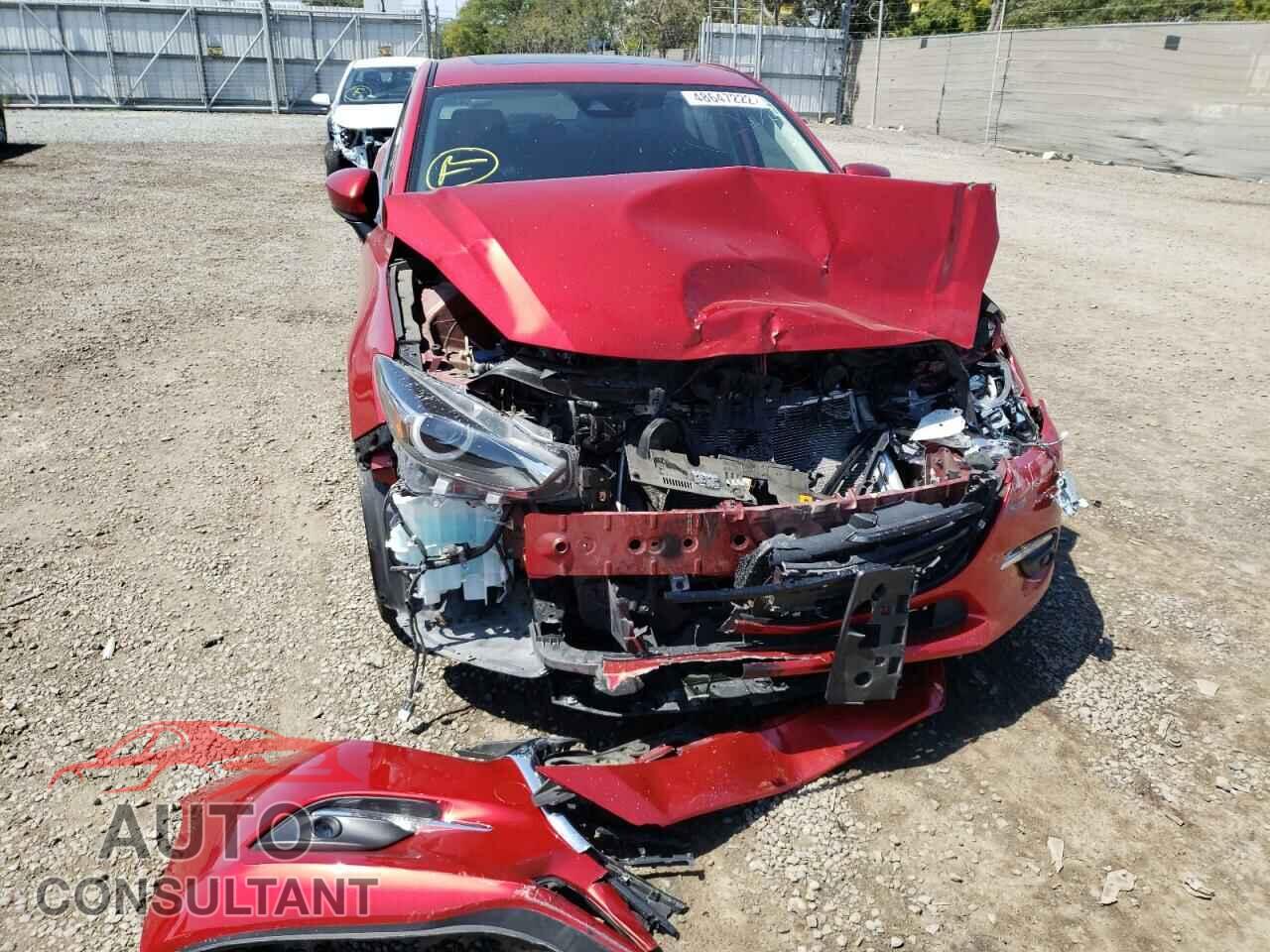 MAZDA 3 2018 - 3MZBN1W31JM161664