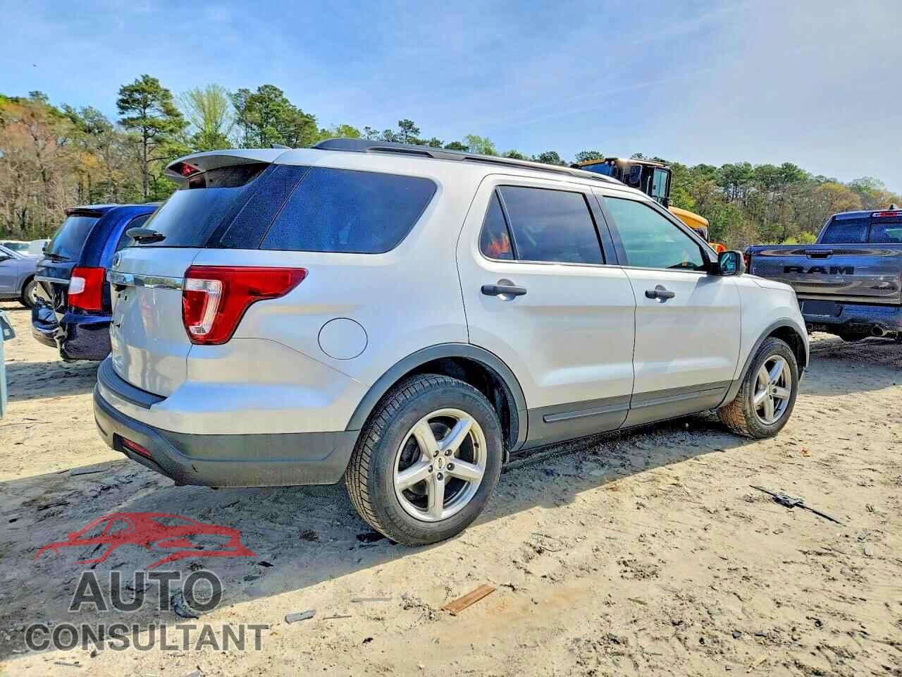 FORD EXPLORER 2018 - 1FM5K7B82JGB02948