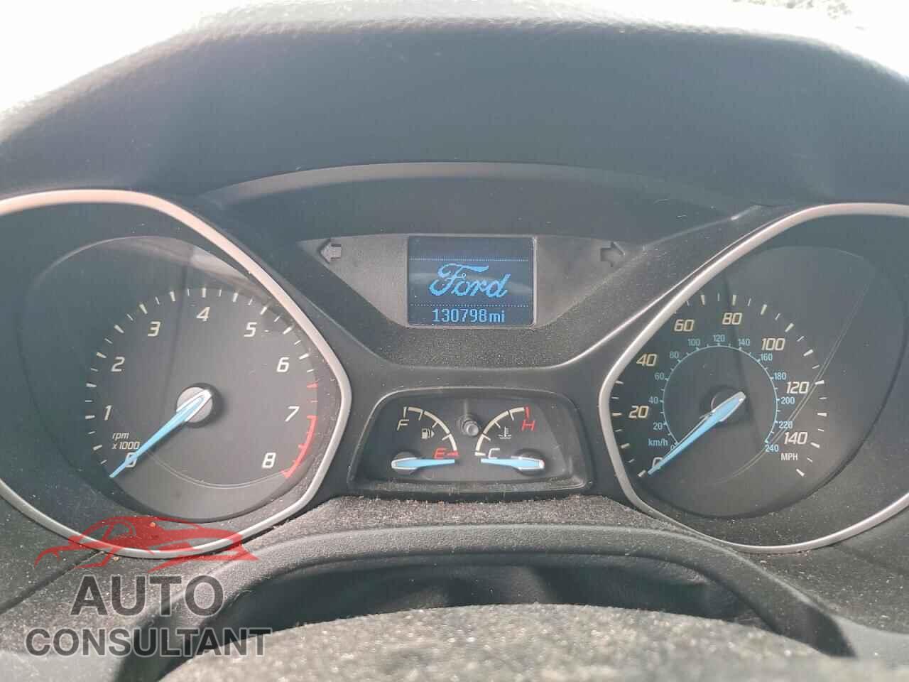 FORD FOCUS 2014 - 1FADP3E28EL207899