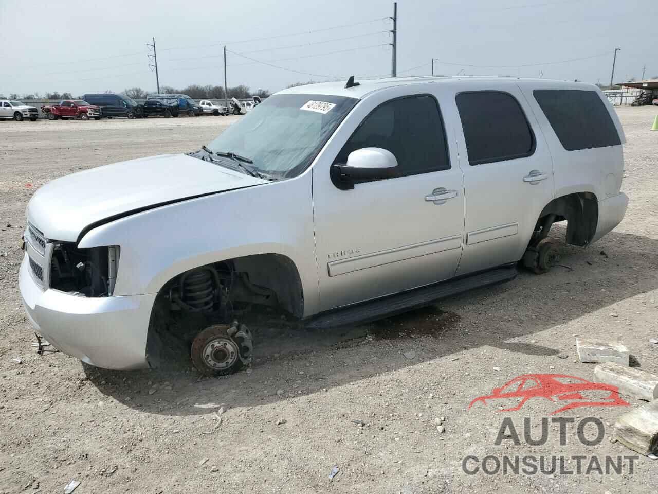 CHEVROLET TAHOE 2013 - 1GNSKAE0XDR324597